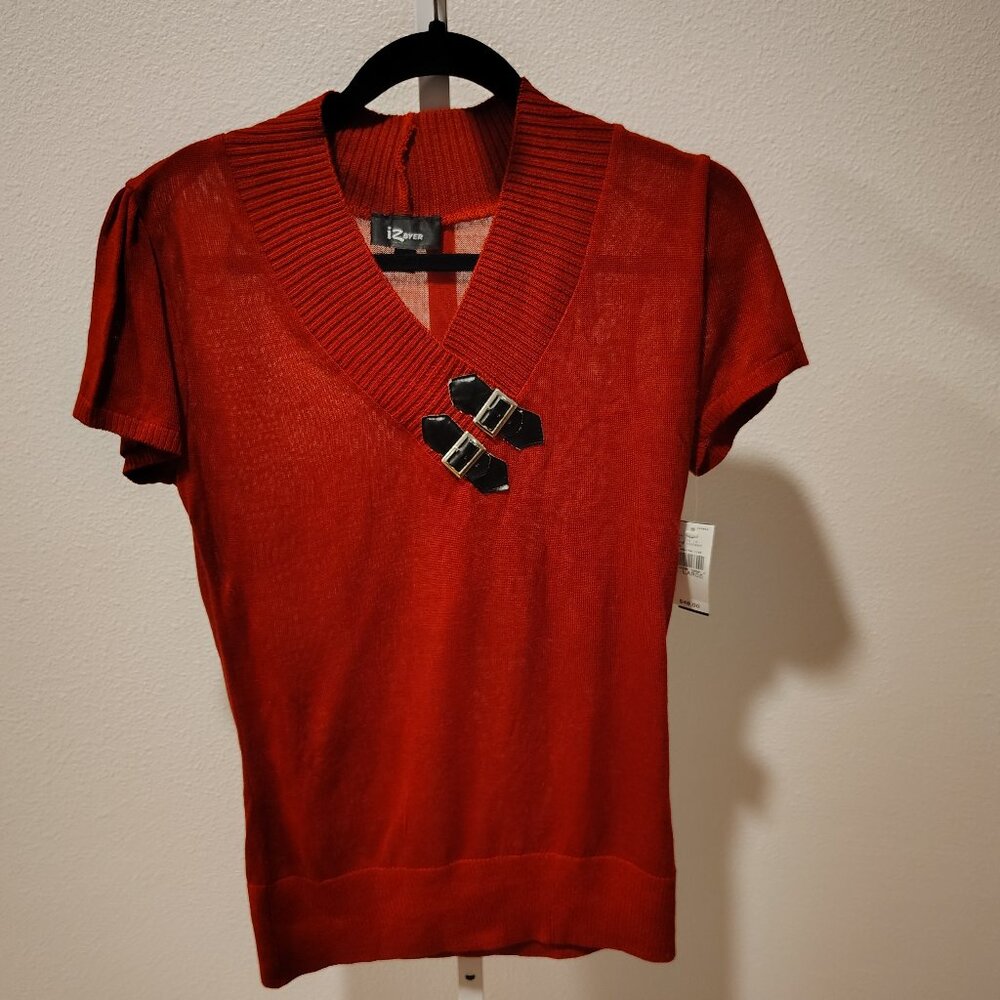 IZ Byer Red Short Sleeve Sweater XL NWT Junior's Acrylic Spandex